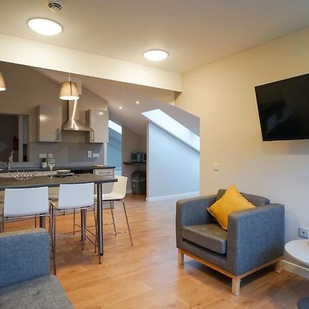 1 Bedroom Apartments, Studios And Ensuite Bedrooms With Shared Kitchen At Centro House In Stirling Bagian luar foto