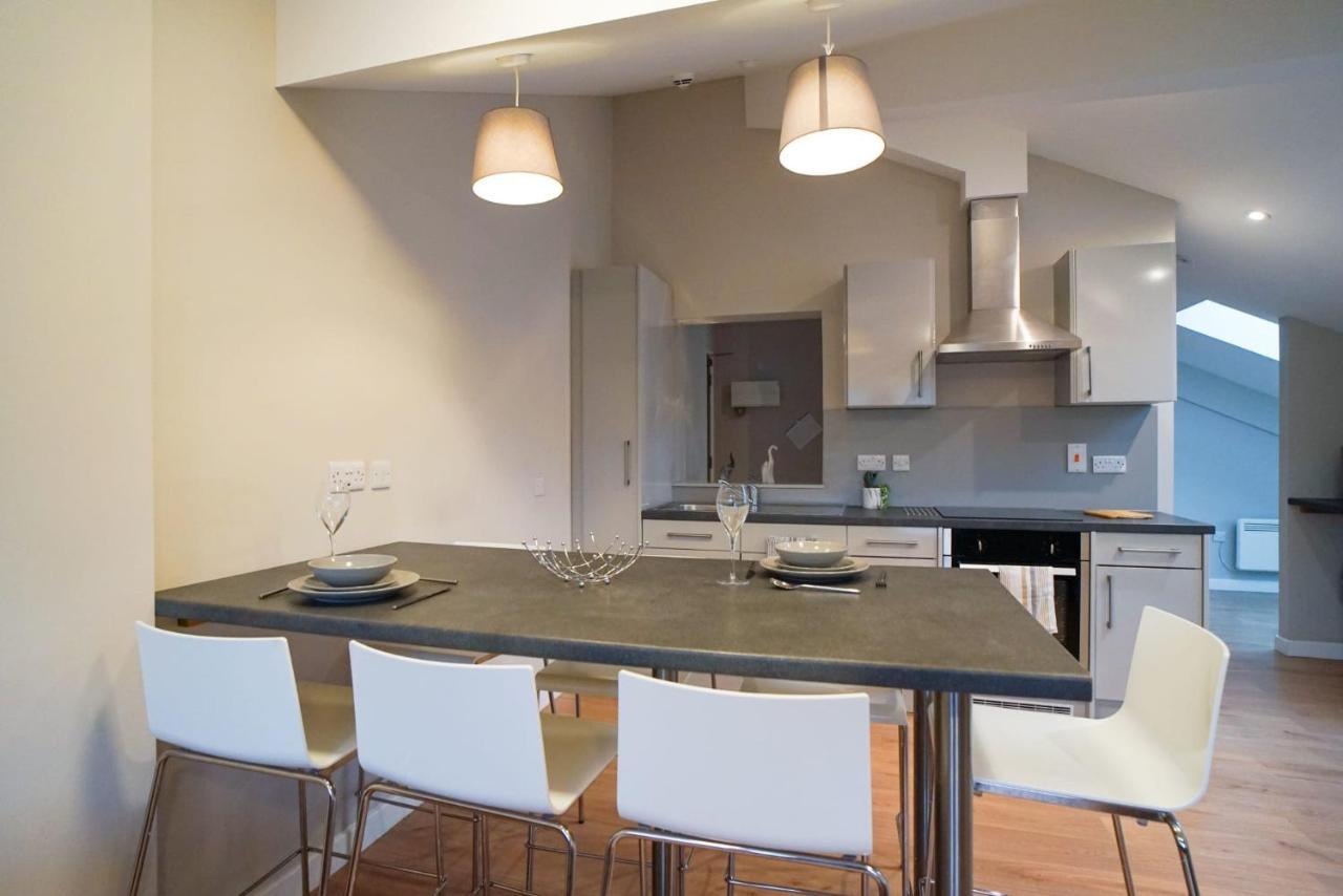 1 Bedroom Apartments, Studios And Ensuite Bedrooms With Shared Kitchen At Centro House In Stirling Bagian luar foto