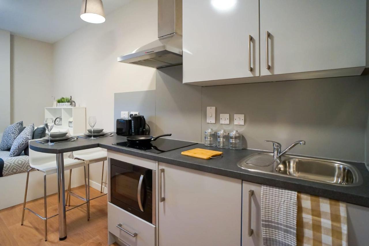 1 Bedroom Apartments, Studios And Ensuite Bedrooms With Shared Kitchen At Centro House In Stirling Bagian luar foto